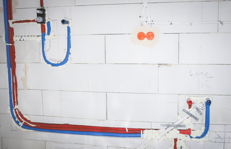 Wykonawca instalator hydraulik montaż instalacji wodno-kanalizacyjnej instalacja wody kanalizacji wod-kan Grabiny Zameczek